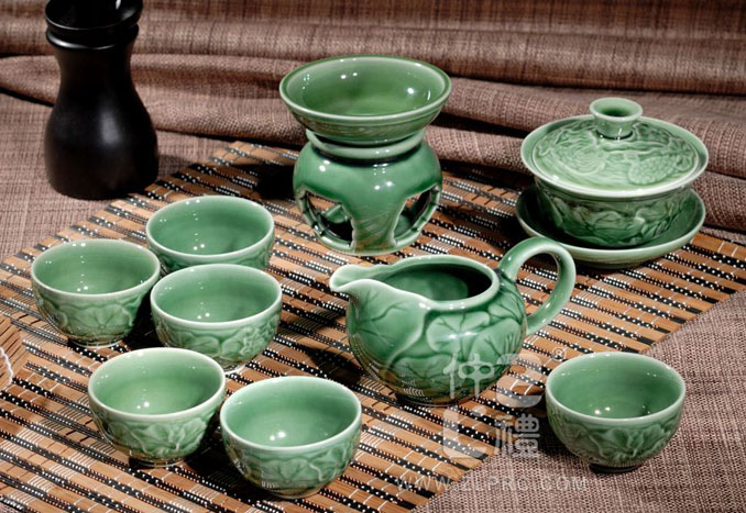 养生活瓷翠绿茶具